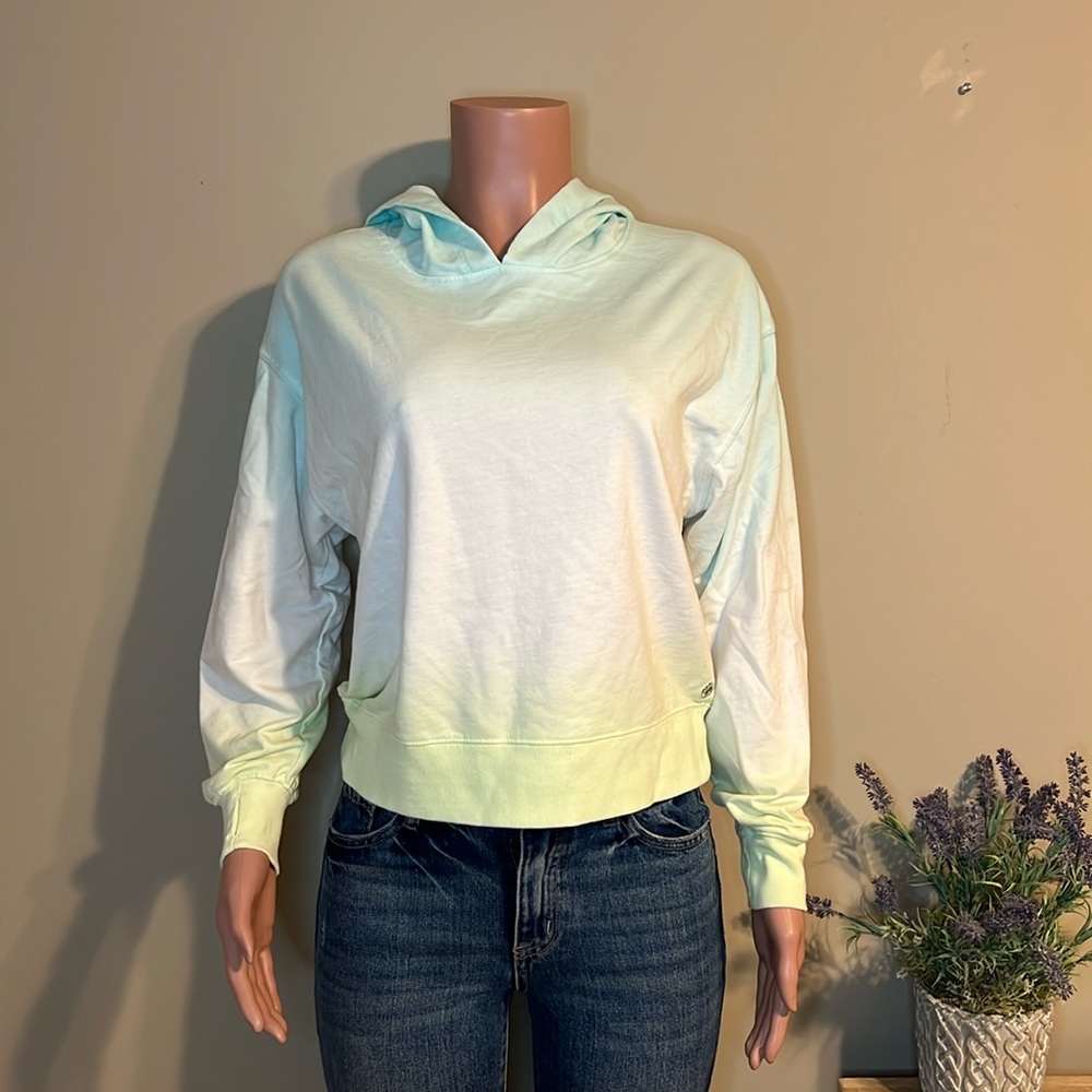 Juicy couture sport cropped sweater